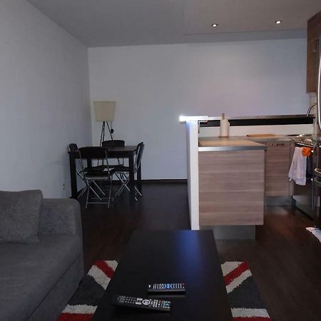 Апартаменти F1 De 36M2 Avec Terrasse Et Parking Privatif. La Roquette-sur-Siagne Екстер'єр фото